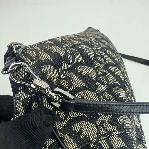 Authentic Christian Dior Vintage Diorissimo Saddle Pochette - Picture 10 of 15